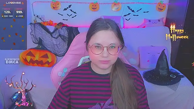 Lolisuccub online show from 5, 11, 2025