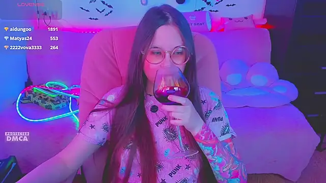 Lolisuccub online show from 5, 5, 2026
