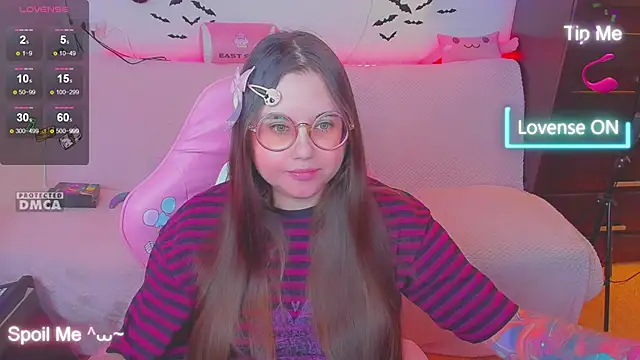 Lolisuccub online show from 18, 12, 2025