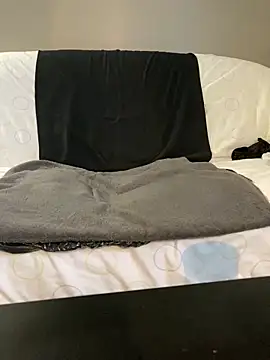 BruceIsHorny  online show from 25, 10, 2025