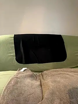 BruceIsHorny  online show from 26, 9, 2025