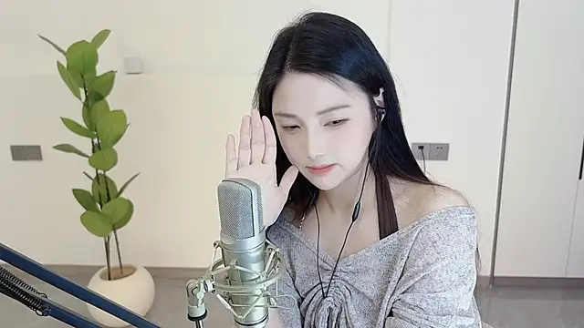 HaagenDazs  online show from 6, 3, 2025