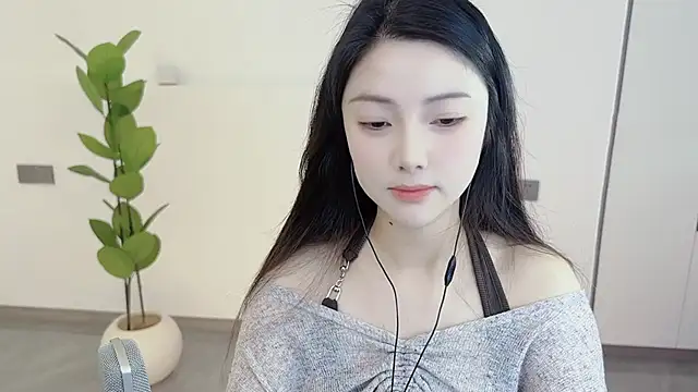 HaagenDazs  online show from 5, 3, 2025