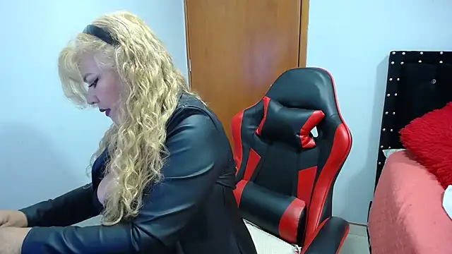 Ursulawhite69 online show from 20, 3, 2026