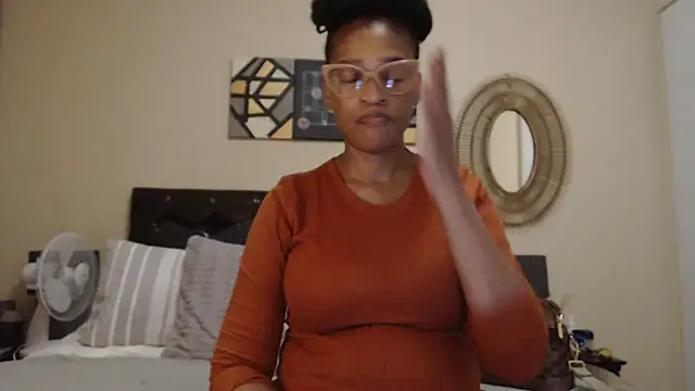 Snapshot of Creamyass22 chatting on 23, 2, 2026 Creamyass22 online show from 23, 2, 2026