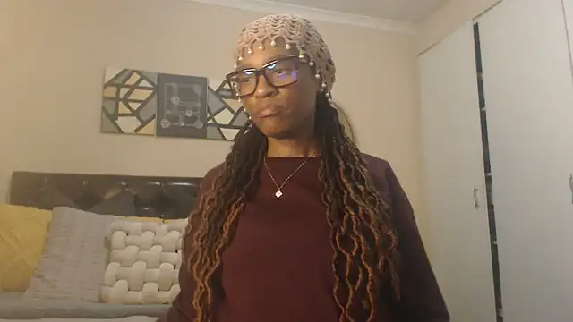 Creamyass22 online show from 25, 7, 2026