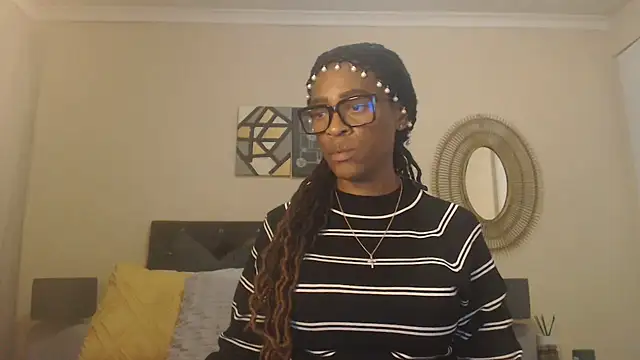 Creamyass22 online show from 3, 8, 2026