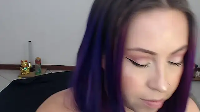 charlottezoe15 online show from 5, 5, 2026