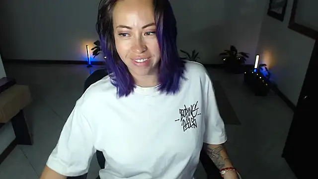 Snapshot of charlottezoe15 chatting on 6, 7, 2026 charlottezoe15 online show from 6, 7, 2026