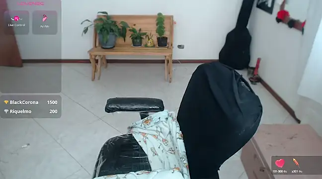 charlottezoe15 online show from 16, 1, 2025