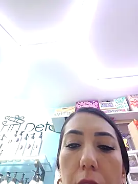 LunaZambrano online show from 16, 4, 2026