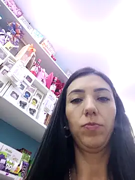 LunaZambrano online show from 23, 4, 2026