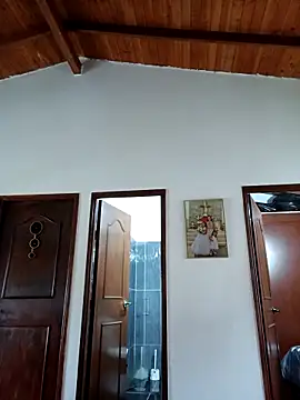 LunaZambrano online show from 12, 9, 2025