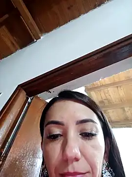 LunaZambrano online show from 17, 12, 2025