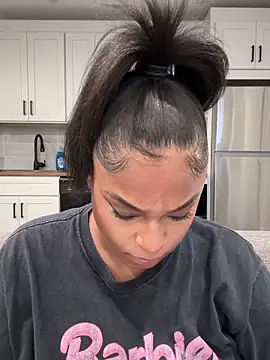 CandyLuxxxx online show from 11, 9, 2025