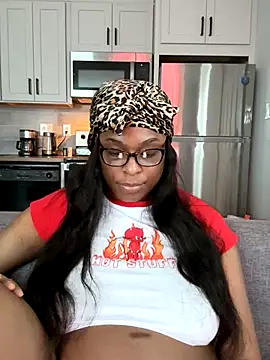 CandyLuxxxx online show from 15, 10, 2025