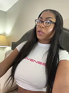 CandyLuxxxx online show from 21, 2, 2025