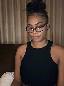 CandyLuxxxx online show from 12, 1, 2025