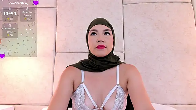 aisha vs online show from 14, 3, 2025