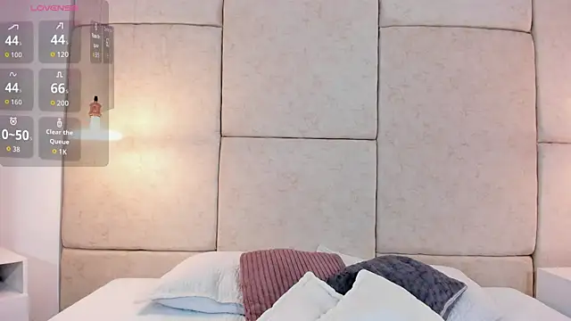 aisha vs online show from 11, 2, 2026