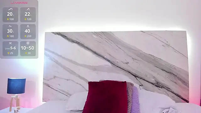 aisha vs online show from 25, 3, 2026