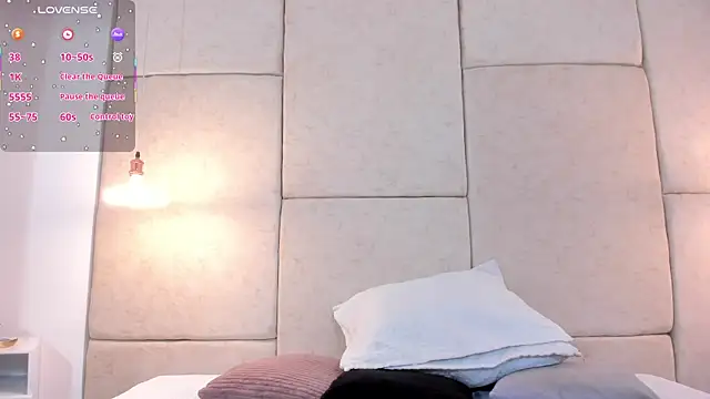 aisha vs online show from 24, 9, 2025