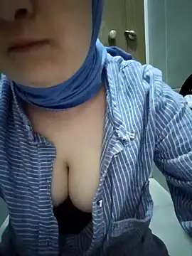 Snapshot of sutgibihatun chatting on 22, 4, 2026 sutgibihatun online show from 22, 4, 2026