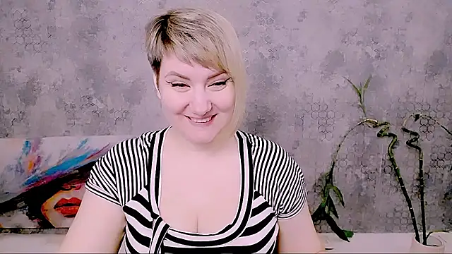 Djullia online show from 2, 4, 2026