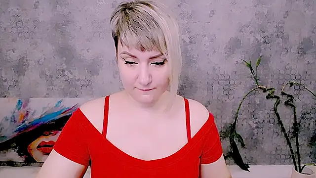 Snapshot of Djullia chatting on 6, 7, 2026 Djullia online show from 6, 7, 2026