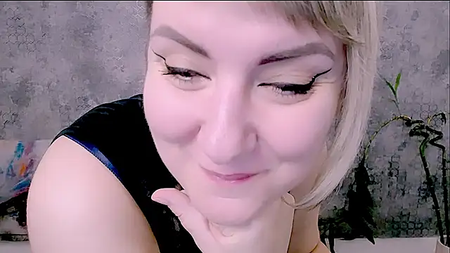 Djullia online show from 3, 12, 2025