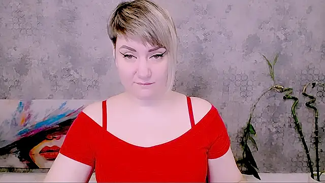 Snapshot of Djullia chatting on 19, 2, 2026 Djullia online show from 19, 2, 2026