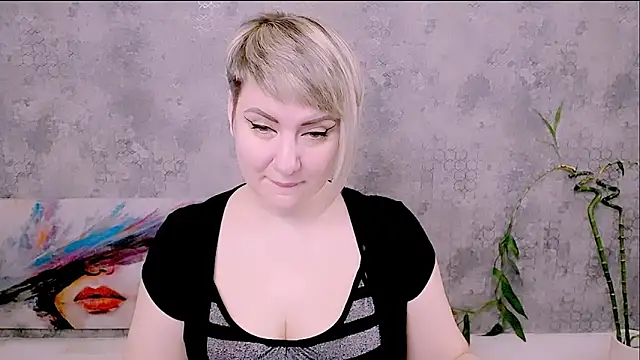 Djullia online show from 4, 12, 2025