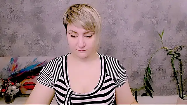 Djullia online show from 17, 12, 2025