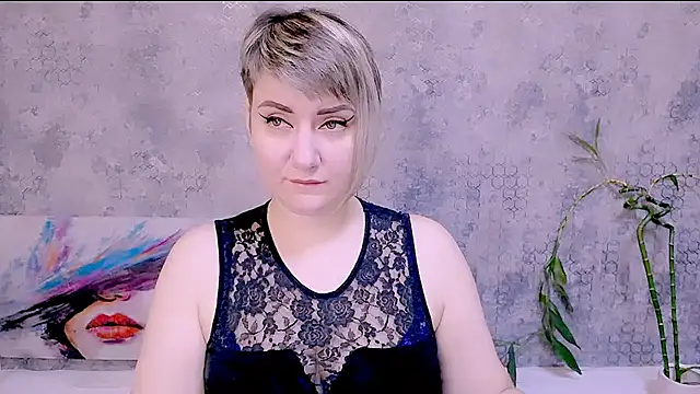 Djullia online show from 6, 11, 2025