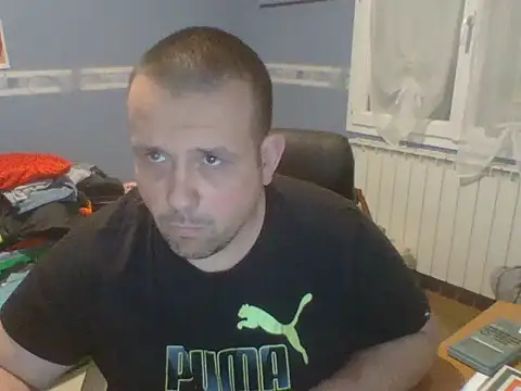 Snapshot of manubm03 chatting on 3, 2, 2026 manubm03 online show from 3, 2, 2026