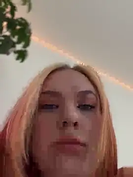 AnjaAmelia online show from 11, 9, 2025