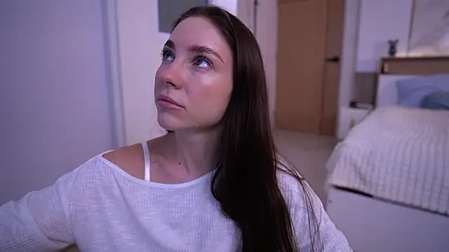 Cute Foxyxh online show from 18, 2, 2026