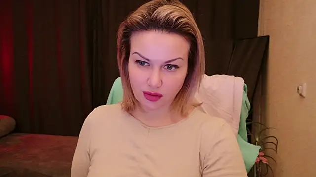 Snapshot of MishaMILF chatting on 14, 3, 2025 MishaMILF online show from 14, 3, 2025