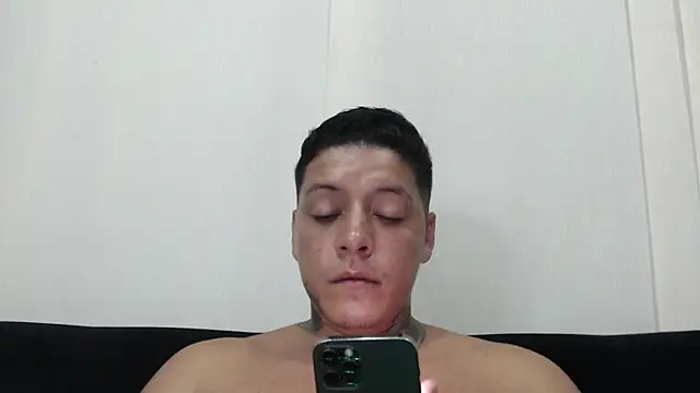 Snapshot of EvandMikeePh chatting on 25, 2, 2026 EvandMikeePh online show from 25, 2, 2026