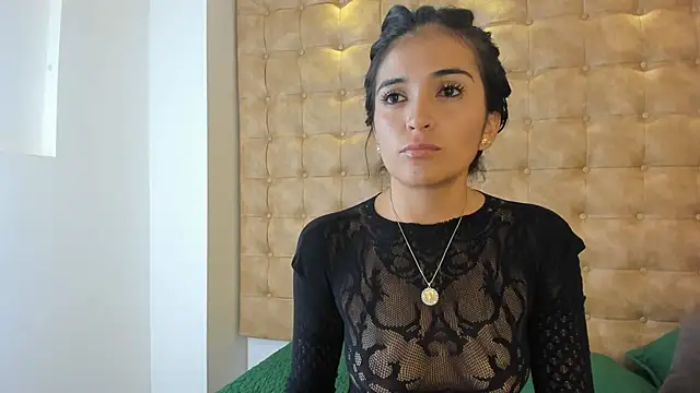 violet giraldo online show from 29, 5, 2026