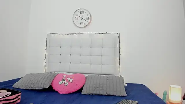 Sofia Blosom online show from 11, 2, 2026