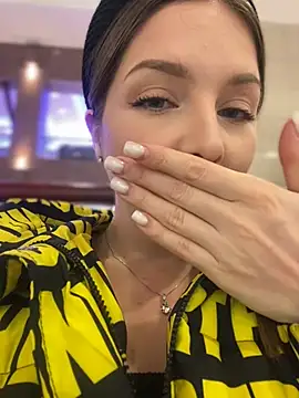 KrisMagnoly online show from 4, 3, 2026