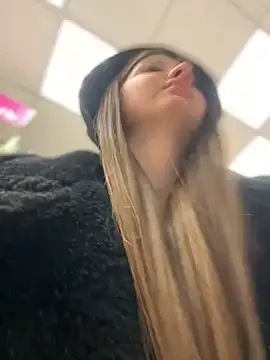 KrisMagnoly online show from 28, 2, 2025