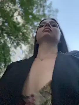 KrisMagnoly online show from 12, 9, 2025