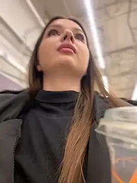 KrisMagnoly online show from 5, 1, 2026