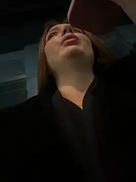 KrisMagnoly online show from 8, 11, 2025