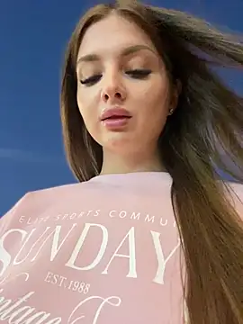 KrisMagnoly online show from 8, 9, 2025