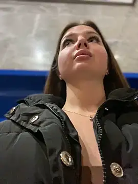 KrisMagnoly online show from 9, 10, 2025