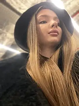 KrisMagnoly online show from 23, 2, 2026