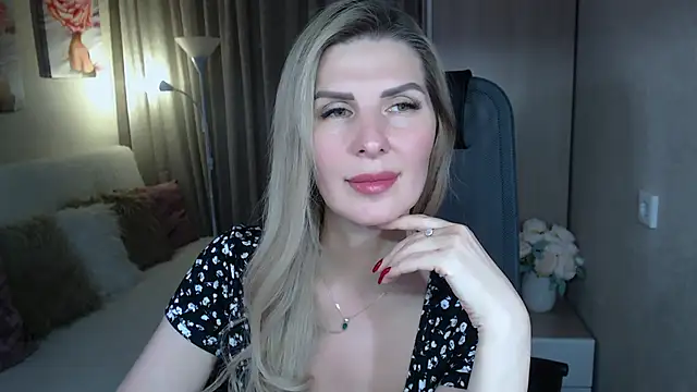 Snapshot of sensualEmilia chatting on 27, 2, 2025 sensualEmilia online show from 27, 2, 2025